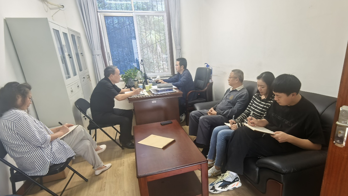 四川省高校后勤协会功能性党支部召开专题学习会